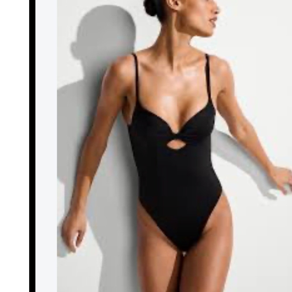 Victoria's Secret Twist Push-Up One-Piece Swimsuit Black Cutout Size M